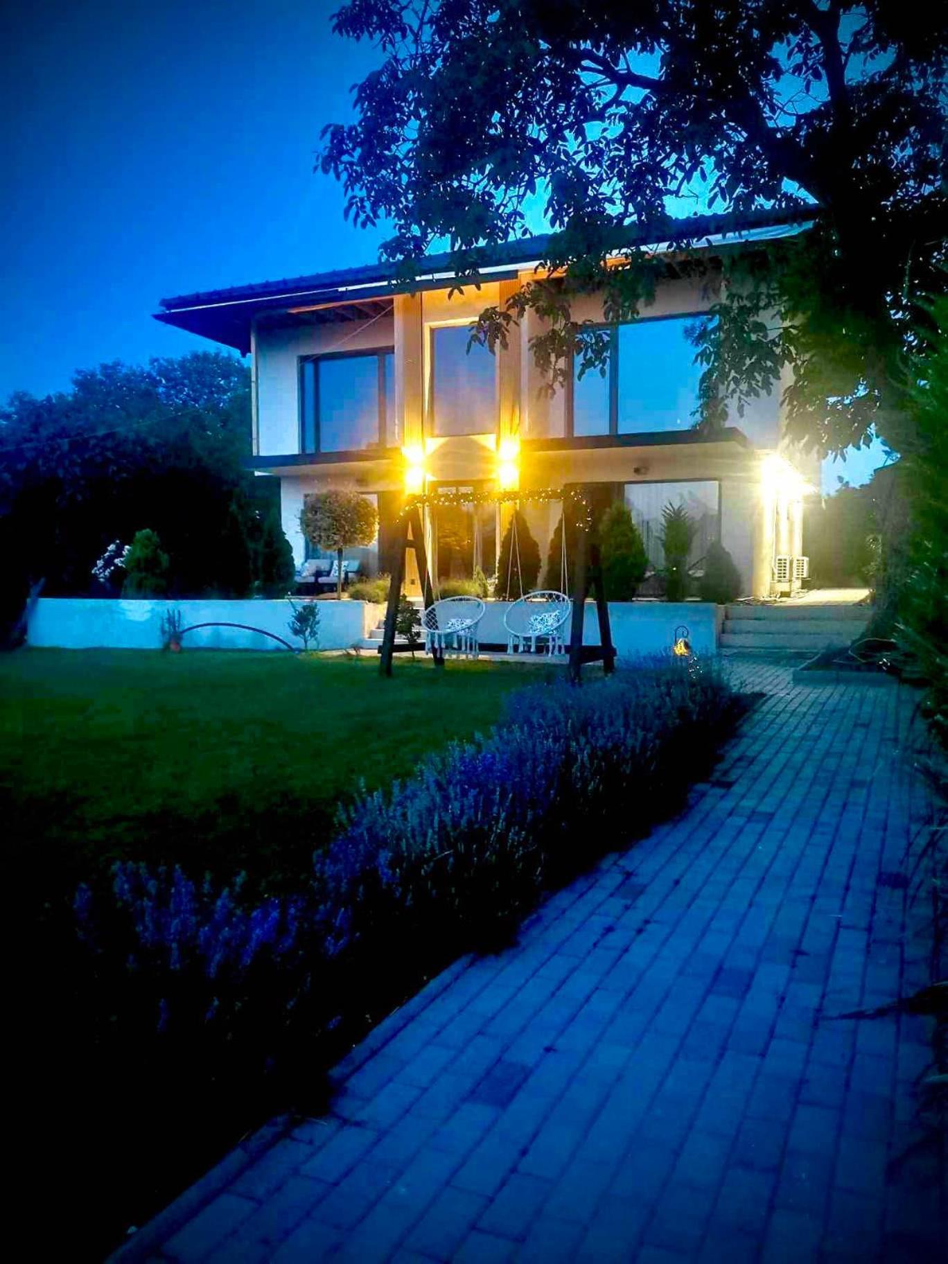 Hotel Blue Breeze à Sinemoretz Extérieur photo