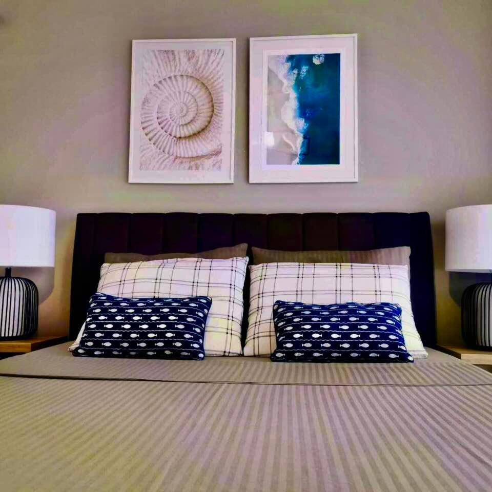 Hotel Blue Breeze à Sinemoretz Extérieur photo